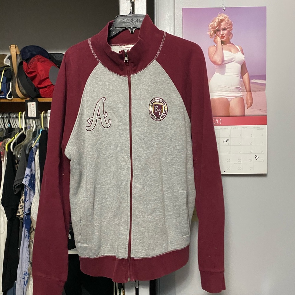 Sweatshirt - Picture 1 of 5